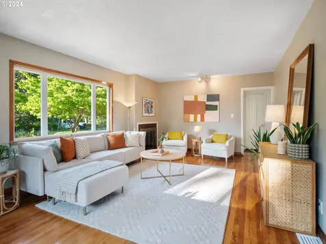 10054 Ne Weidler Street Portland OR 97220