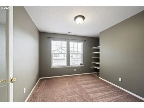 8852 Sw Ashford Street Portland OR 97224