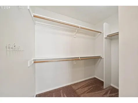 8852 Sw Ashford Street Portland OR 97224