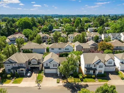 8852 Sw Ashford Street Portland OR 97224
