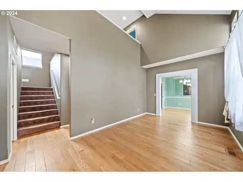 8852 Sw Ashford Street Portland OR 97224