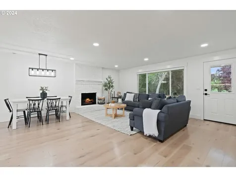 36171 S Meadow Court Molalla OR 97038