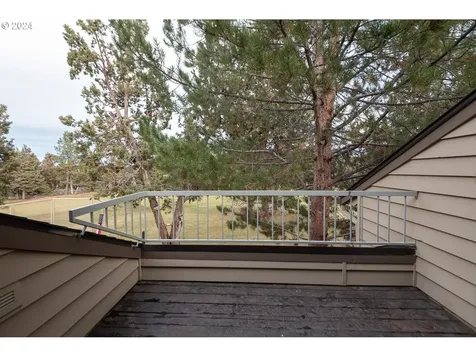 3082 NW Clubhouse Drive Bend OR 97703