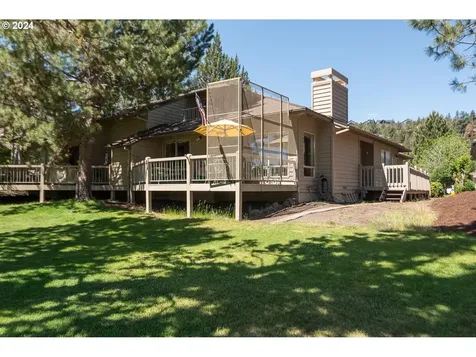 3082 NW Clubhouse Drive Bend OR 97703