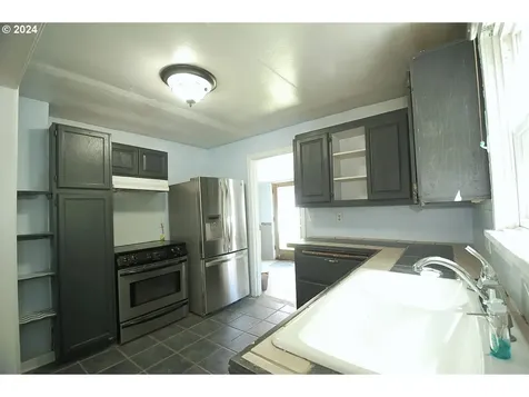 236 NE 156th Avenue Portland OR 97230