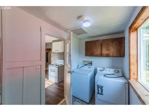 760 E 3rd Street Coquille OR 97423