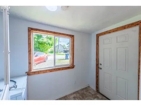 760 E 3rd Street Coquille OR 97423