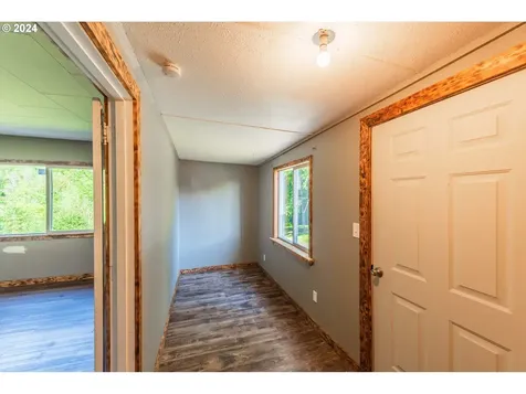 760 E 3rd Street Coquille OR 97423