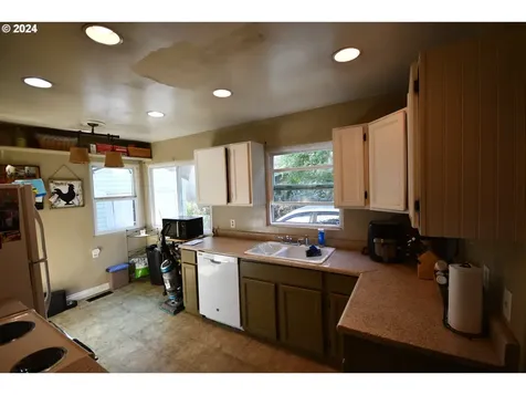 1112 Dry Hollow Road The Dalles OR 97058