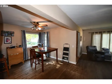 1112 Dry Hollow Road The Dalles OR 97058