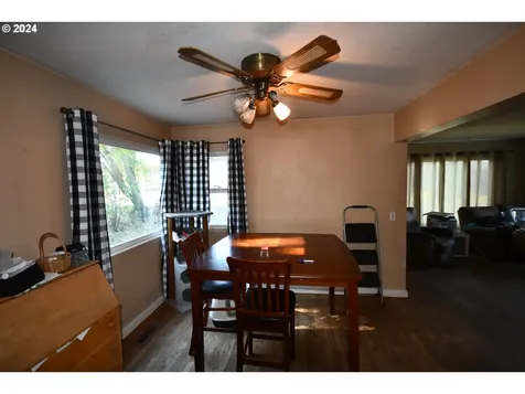 1112 Dry Hollow Road The Dalles OR 97058