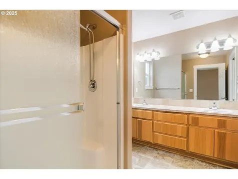 120 Hurn Road Woodland WA 98674
