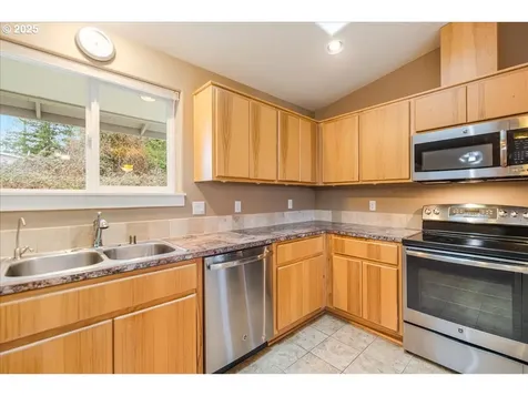 120 Hurn Road Woodland WA 98674