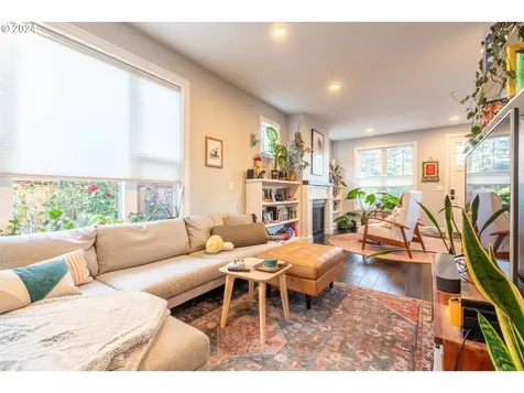 2758 N Kilpatrick Street Portland OR 97217