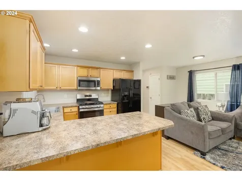 234 Sw Owens Place Troutdale OR 97060