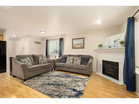 234 Sw Owens Place Troutdale OR 97060
