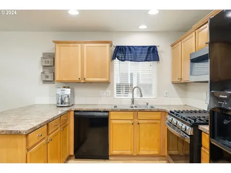 234 Sw Owens Place Troutdale OR 97060