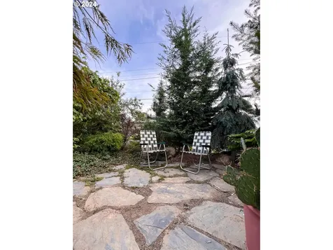 875 N Watts Street Portland OR 97217