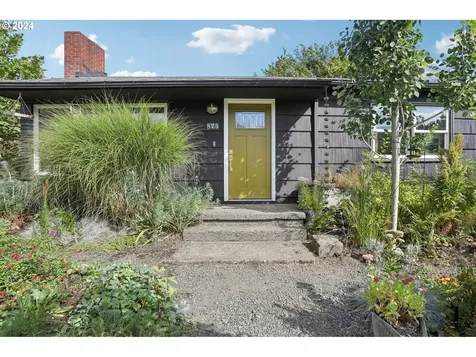 875 N Watts Street Portland OR 97217