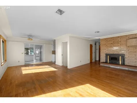 441 Buena Vista Loop Brookings OR 97415