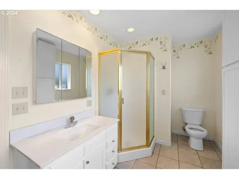 441 Buena Vista Loop Brookings OR 97415