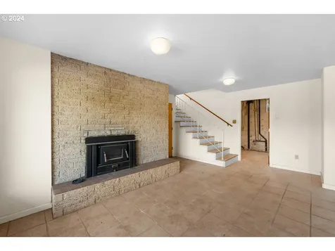441 Buena Vista Loop Brookings OR 97415