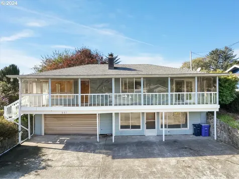 441 Buena Vista Loop Brookings OR 97415