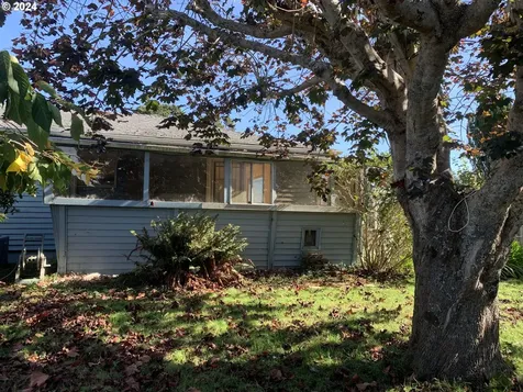 441 Buena Vista Loop Brookings OR 97415