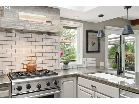 10561 Se Idleman Road Happy Valley OR 97086
