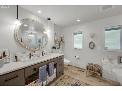 10561 Se Idleman Road Happy Valley OR 97086