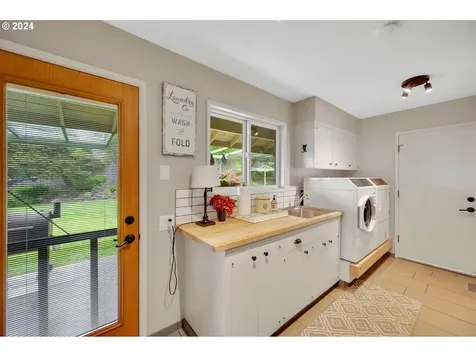 10561 Se Idleman Road Happy Valley OR 97086