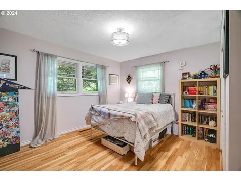 3360 Sw Ridgewood Avenue Portland OR 97225