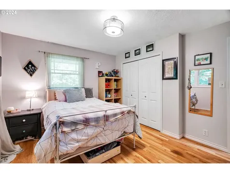 3360 Sw Ridgewood Avenue Portland OR 97225