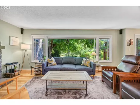 3360 Sw Ridgewood Avenue Portland OR 97225