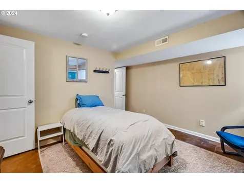 3360 Sw Ridgewood Avenue Portland OR 97225