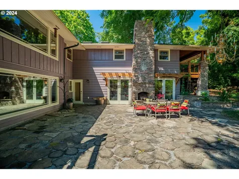 3360 Sw Ridgewood Avenue Portland OR 97225