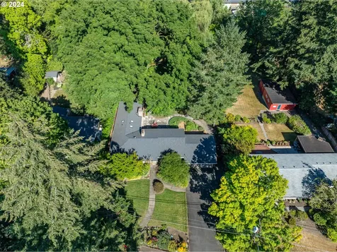 3360 Sw Ridgewood Avenue Portland OR 97225