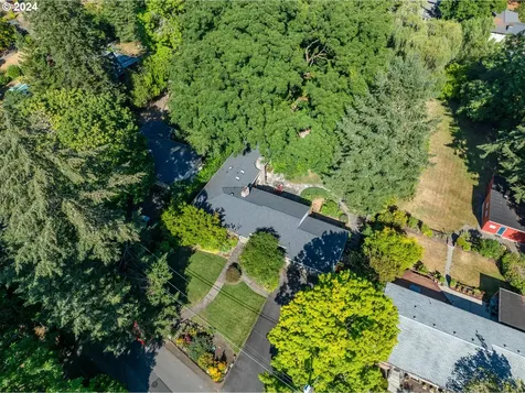 3360 Sw Ridgewood Avenue Portland OR 97225