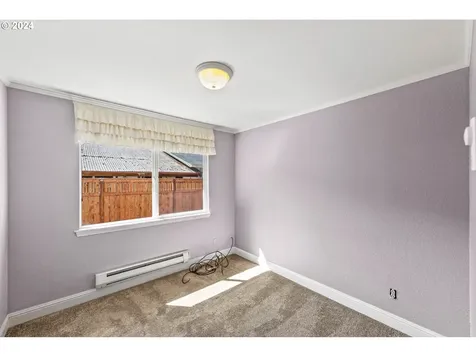 440 S Henry Street Coquille OR 97423