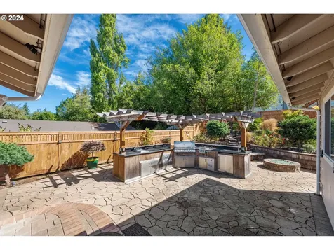 440 S Henry Street Coquille OR 97423