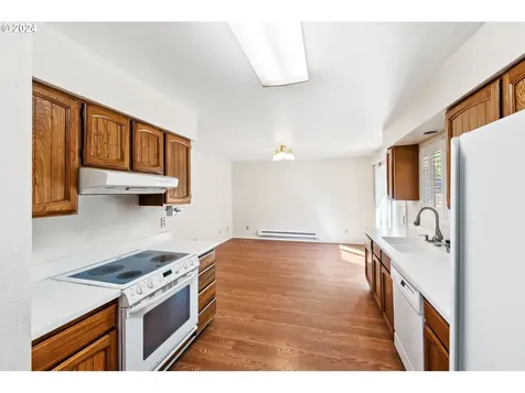 440 S Henry Street Coquille OR 97423