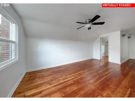 6935 N Greeley Avenue Portland OR 97217