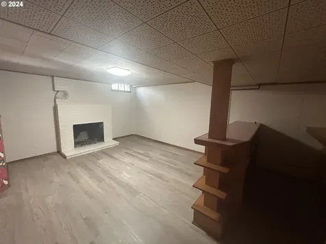 6935 N Greeley Avenue Portland OR 97217