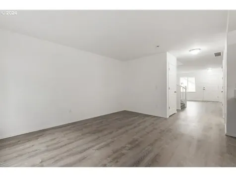 7122 SE 81st Place Portland OR 97206