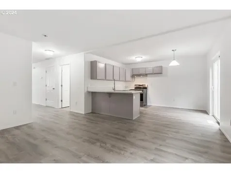 7122 SE 81st Place Portland OR 97206