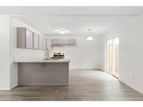 7122 SE 81st Place Portland OR 97206