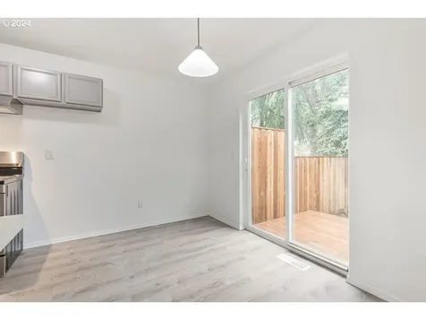 7122 SE 81st Place Portland OR 97206