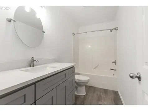 7122 SE 81st Place Portland OR 97206
