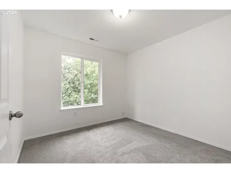 7122 SE 81st Place Portland OR 97206