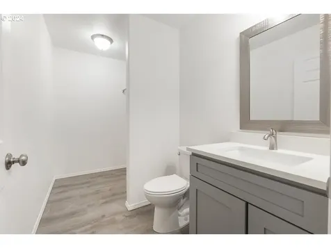 7122 SE 81st Place Portland OR 97206